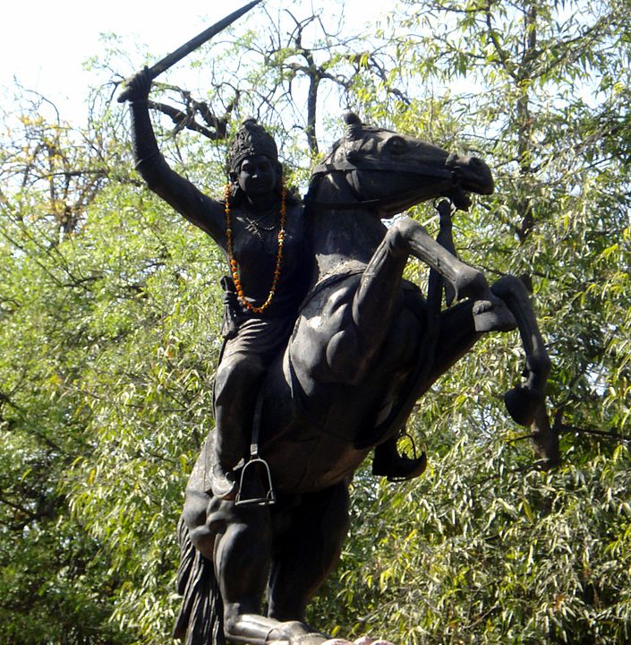 Statue of Jhalkaribai at Gwalior; Image Source: By Gyanendra Singh Chauhan - Panoramio, CC BY 3.0