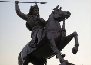 Statue of Peshwa Bajirao I; Image Source: Amit20081980, CC BY-SA 3.0